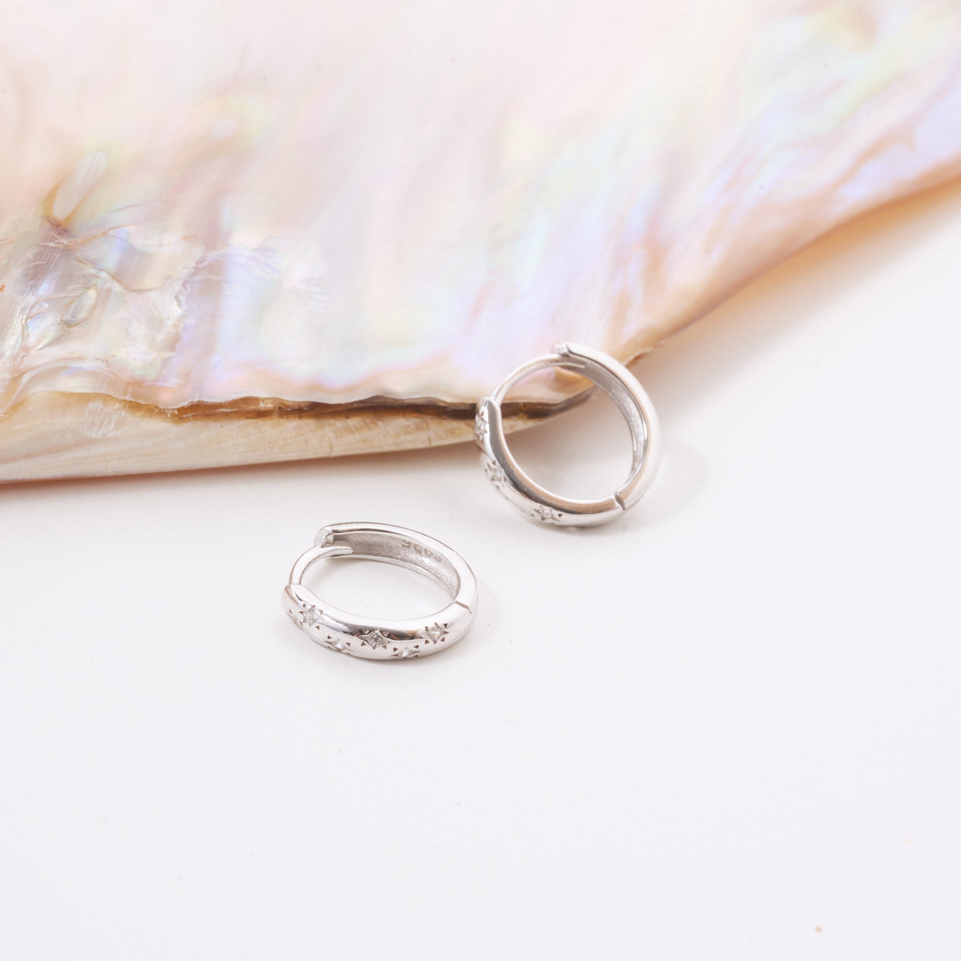 Starburst Crystal Huggies In Silver - LÉA