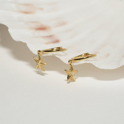 Starfish Dangle Hoop Earrings in Gold - LÉA