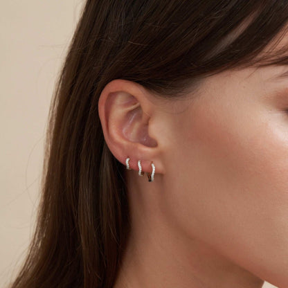 Wave Crystal Paved Huggies In Silver - LÉA