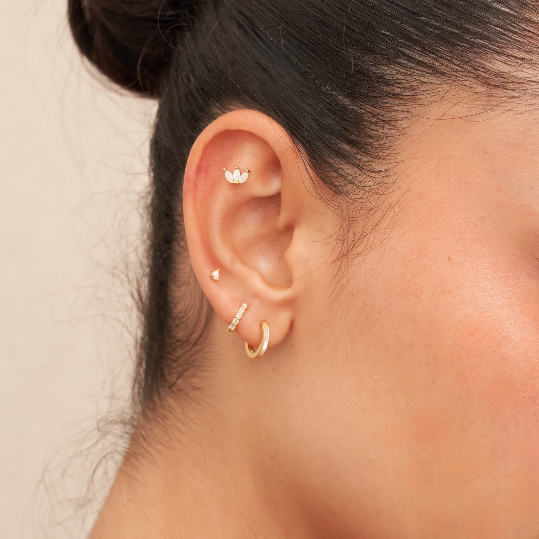 White Opal Huggie Hoops In Gold - LÉA